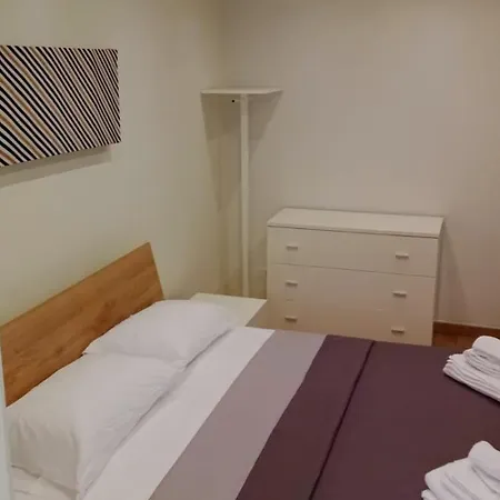 Apartment Samar 2 Bari